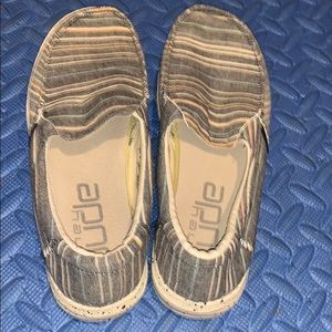 Women’s Hey Dude Shoes